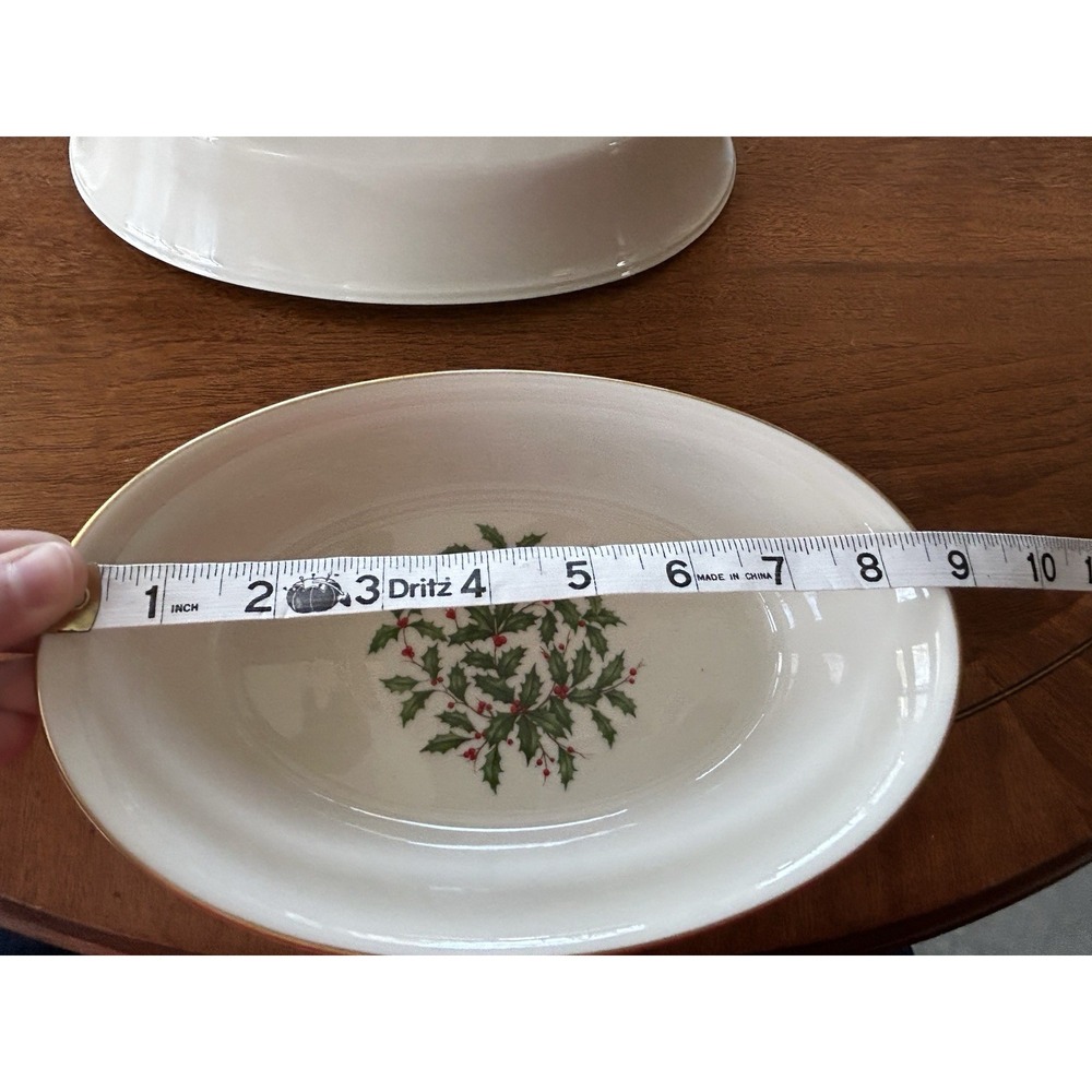 Lenox Holiday Holly Berry Oval 10 1/4" & 8.5"SERVING BOWL 24K Rim Lot Of 2 - Picture 8 of 13